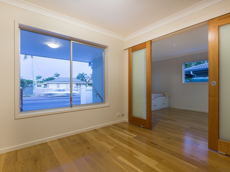 20 Bermuda St, Broadbeach Waters QLD 4218
