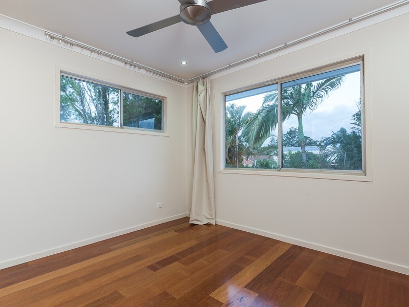 20 Bermuda St, Broadbeach Waters QLD 4218