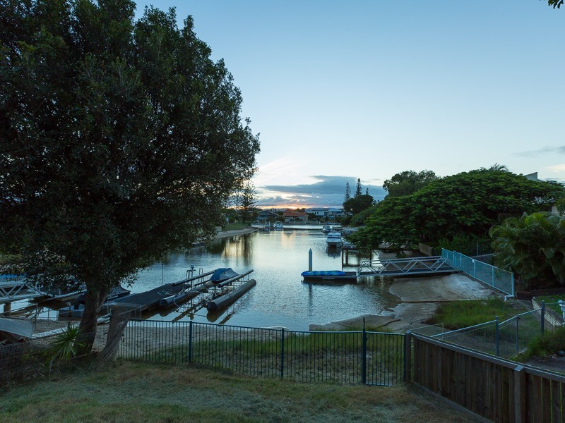 20 Bermuda St, Broadbeach Waters QLD 4218