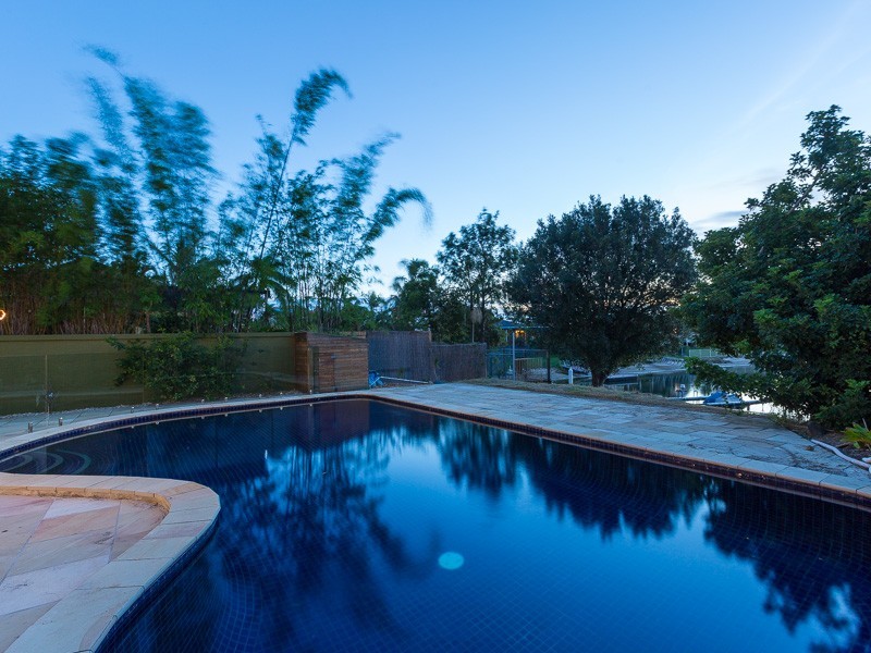 20 Bermuda St, Broadbeach Waters QLD 4218