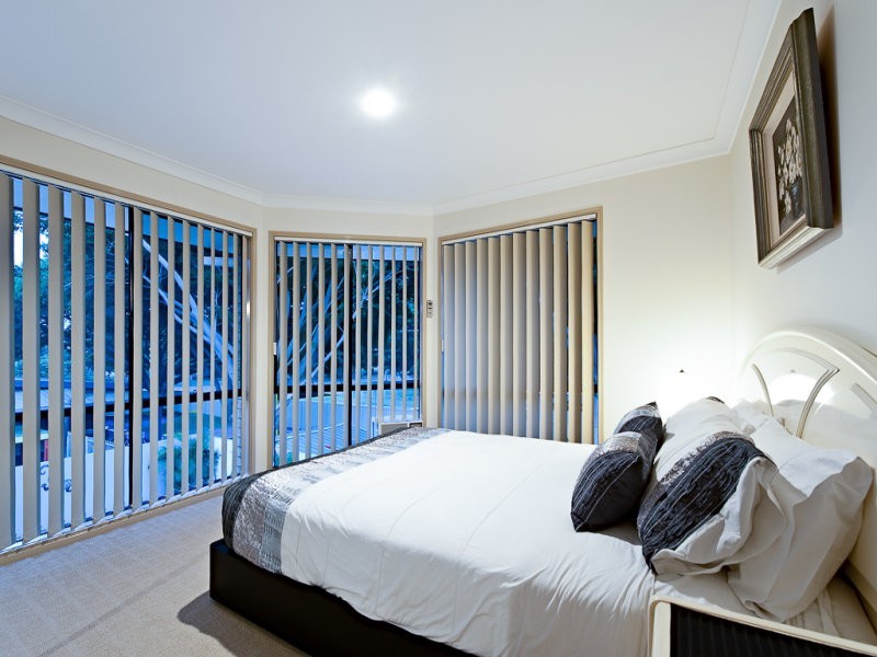 34 Bermuda Street, Broadbeach Waters QLD 4218