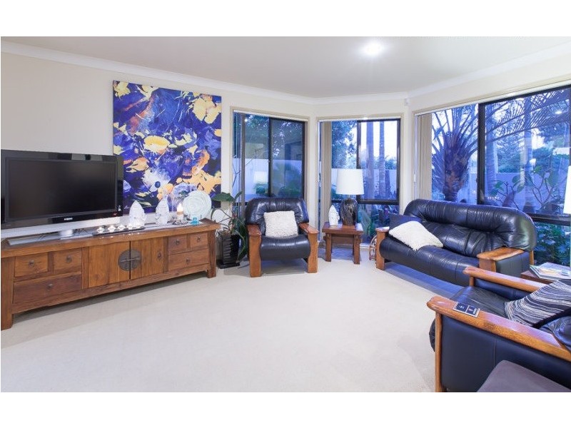 34 Bermuda Street, Broadbeach Waters QLD 4218