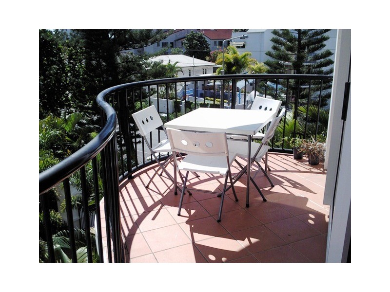 305/198 Surf Parade, Broadbeach QLD 4218