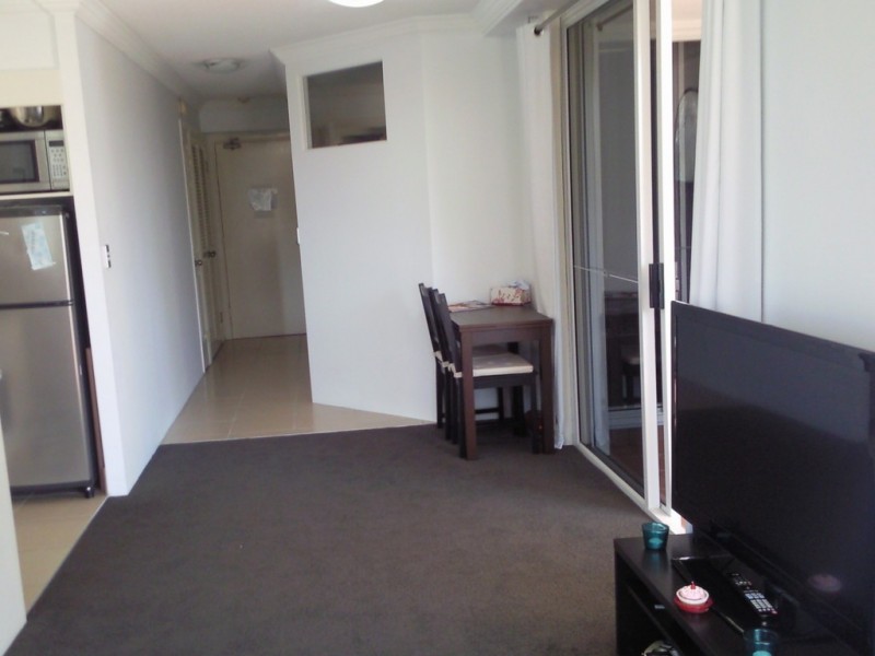 305/198 Surf Parade, Broadbeach QLD 4218
