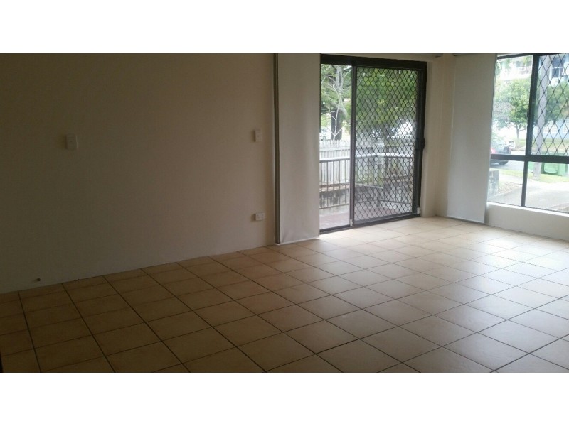 1/35 Chelsea Ave, Broadbeach QLD 4218