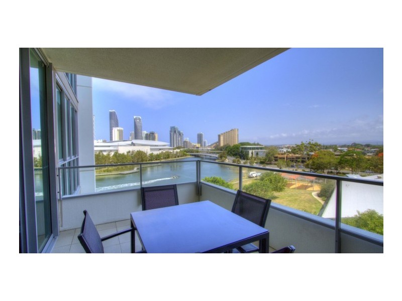 2407 ‘Freshwater Point’ 33 TE Peters Drive, Broadbeach Waters QLD 4218