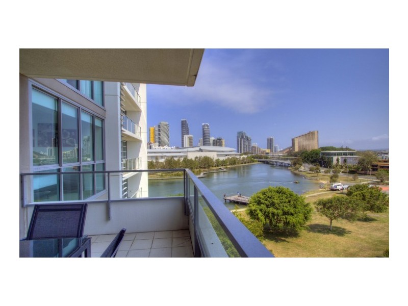 2407 ‘Freshwater Point’ 33 TE Peters Drive, Broadbeach Waters QLD 4218