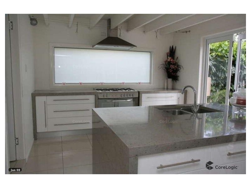 10 Cooper Parade, Southport QLD 4215