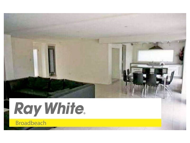 10 Cooper Parade, Southport QLD 4215