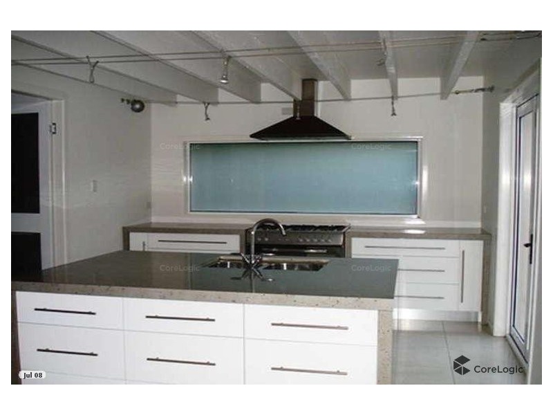 10 Cooper Parade, Southport QLD 4215