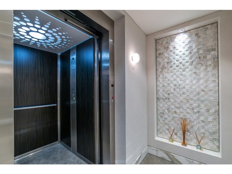 95 Gibraltar Drive, Isle Of Capri QLD 4217