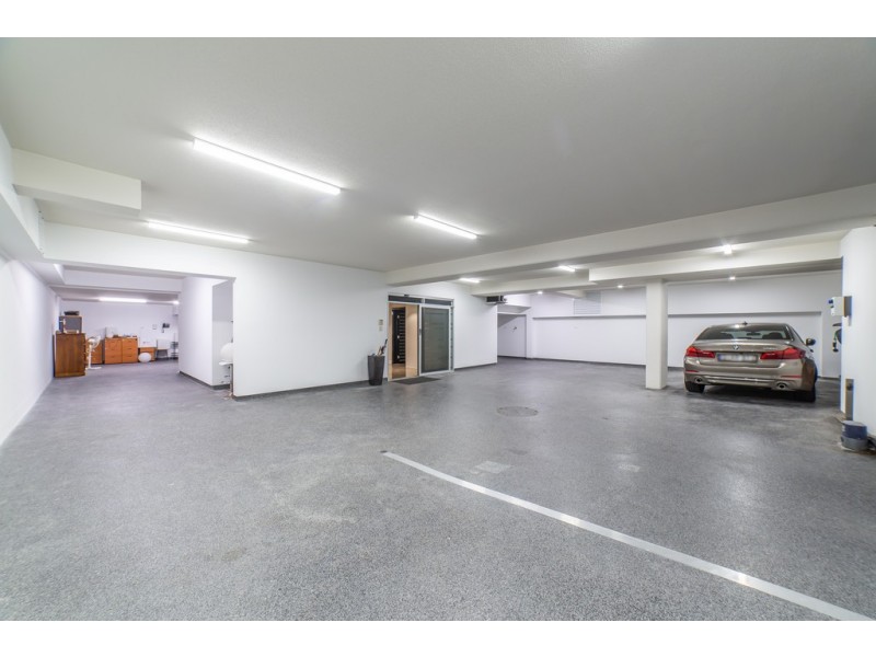 95 Gibraltar Drive, Isle Of Capri QLD 4217