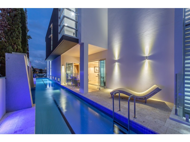 95 Gibraltar Drive, Isle Of Capri QLD 4217