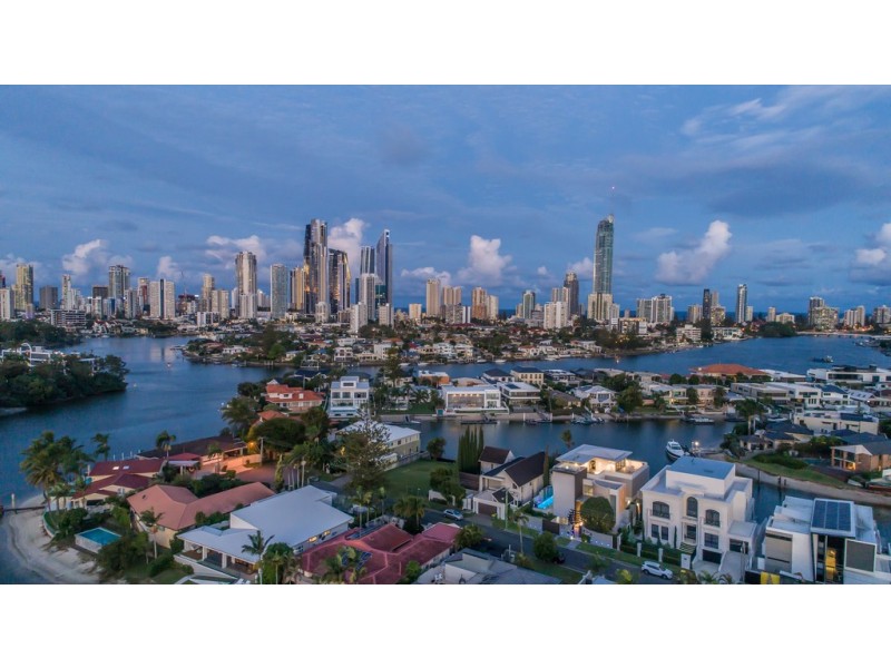 95 Gibraltar Drive, Isle Of Capri QLD 4217