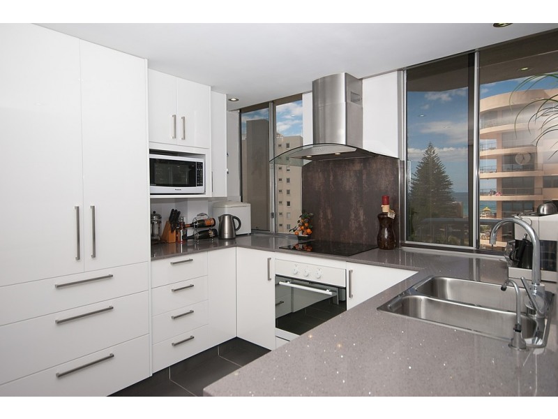 18/220 Surf Parade, Broadbeach QLD 4218