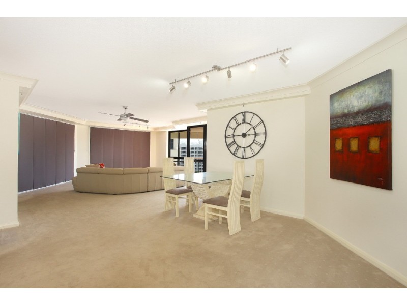 101 ‘Victoria Square’ 15 Victoria Avenue, Broadbeach QLD 4218