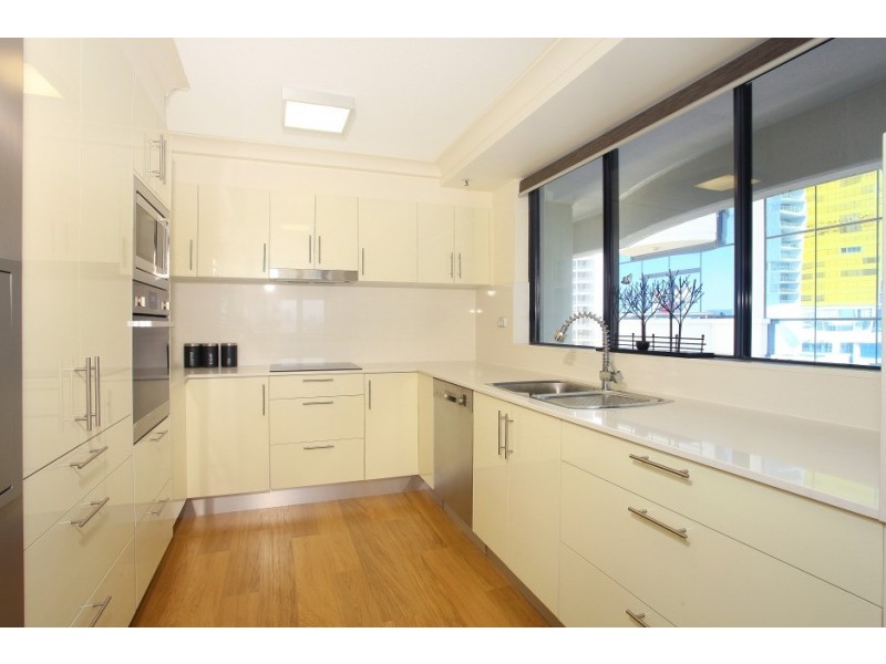 101 ‘Victoria Square’ 15 Victoria Avenue, Broadbeach QLD 4218