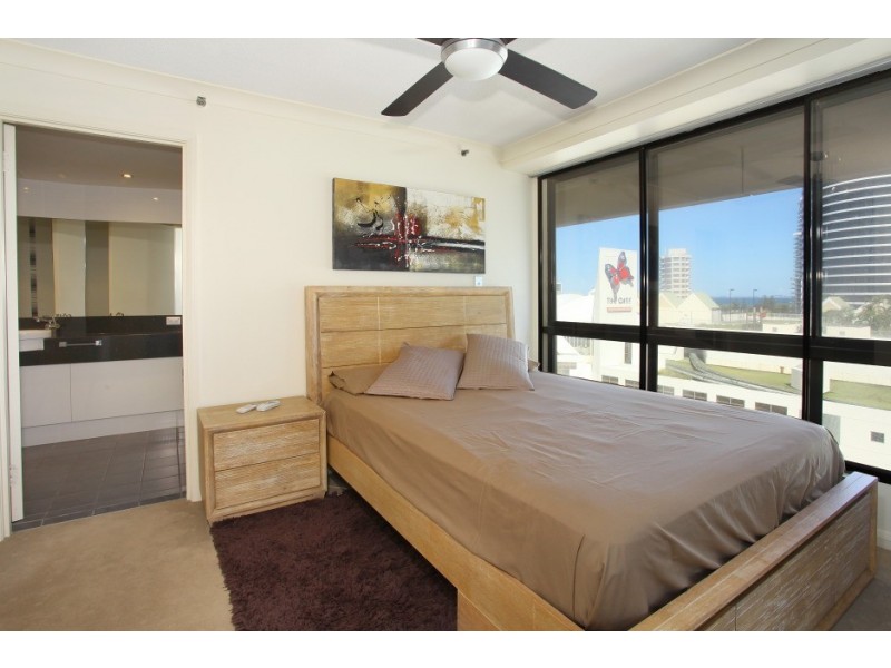 101 ‘Victoria Square’ 15 Victoria Avenue, Broadbeach QLD 4218