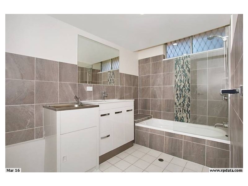 6/3 Old Burleigh Rd, Surfers Paradise QLD 4217