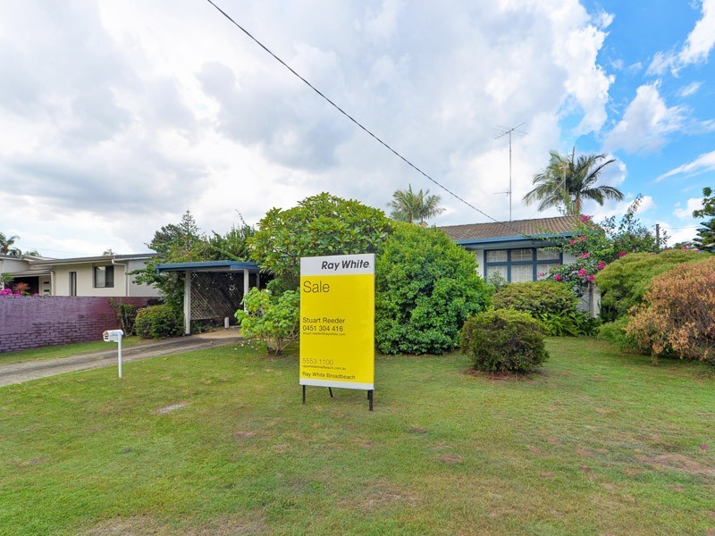 39 Kalimna Drive, Broadbeach Waters QLD 4218