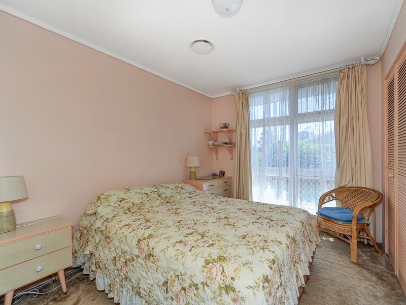 39 Kalimna Drive, Broadbeach Waters QLD 4218