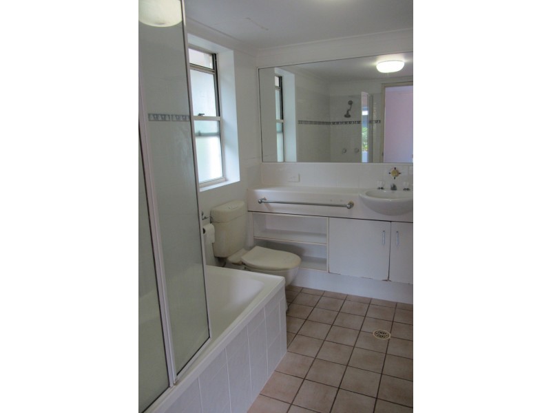 1/7 Monte Carlo Ave, Surfers Paradise QLD 4217