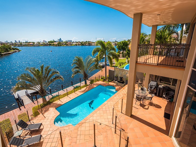 73 Bollard Circuit, Clear Island Waters QLD 4226