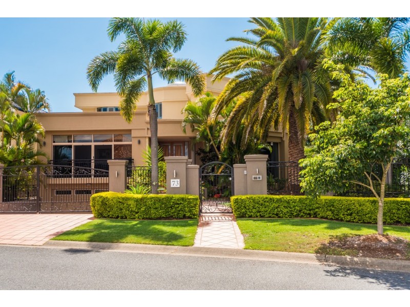 73 Bollard Circuit, Clear Island Waters QLD 4226