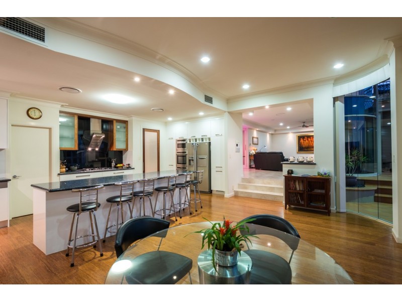 73 Bollard Circuit, Clear Island Waters QLD 4226