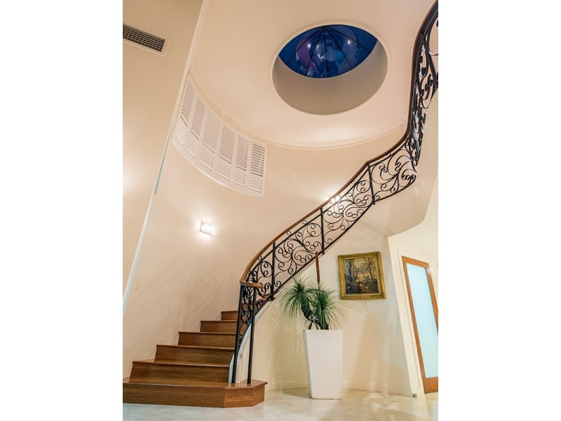 73 Bollard Circuit, Clear Island Waters QLD 4226