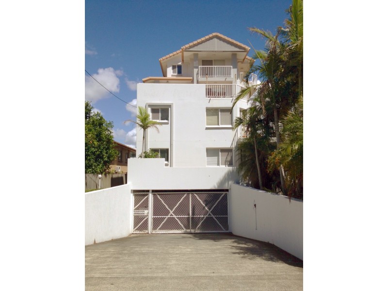 2/10 Jubilee Ave, Broadbeach QLD 4218