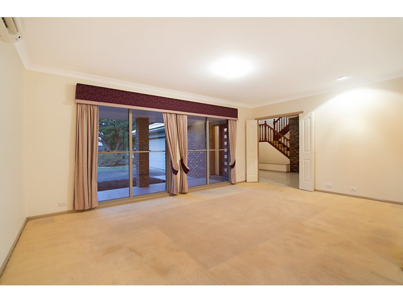 19 Long Island Court, Mermaid Waters QLD 4218