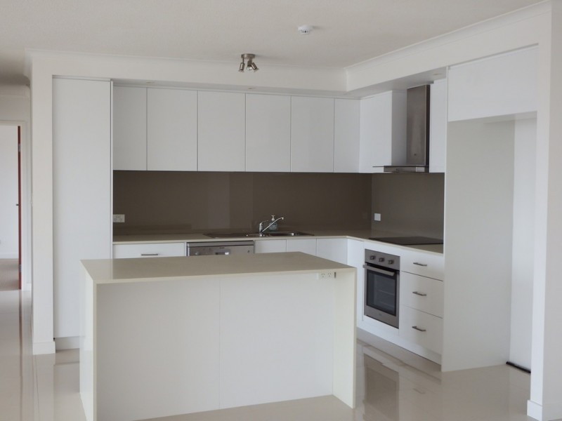 47/54 Hooker Blvd “Pacific Keys”, Mermaid Waters QLD 4218