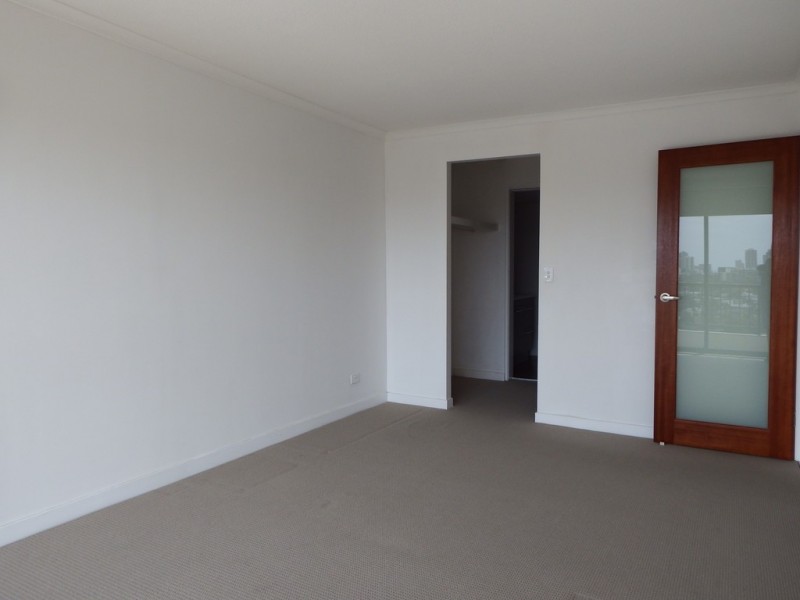 47/54 Hooker Blvd “Pacific Keys”, Mermaid Waters QLD 4218