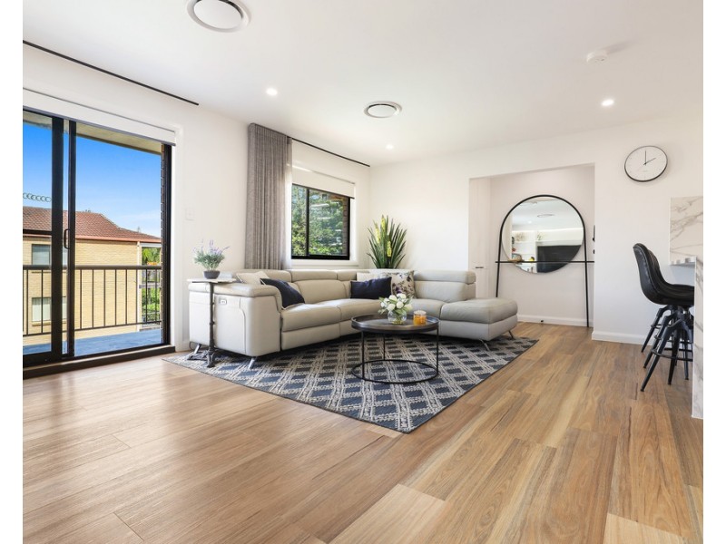 10/27 Armrick Avenue ‘Armrick Lodge’, Broadbeach QLD 4218