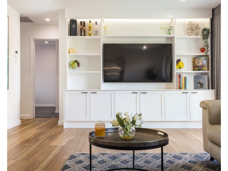 10/27 Armrick Avenue ‘Armrick Lodge’, Broadbeach QLD 4218