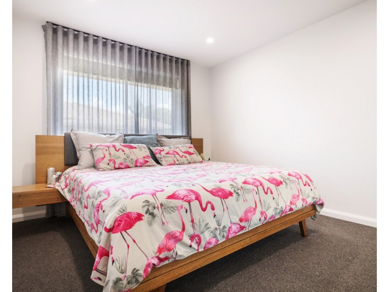 10/27 Armrick Avenue ‘Armrick Lodge’, Broadbeach QLD 4218