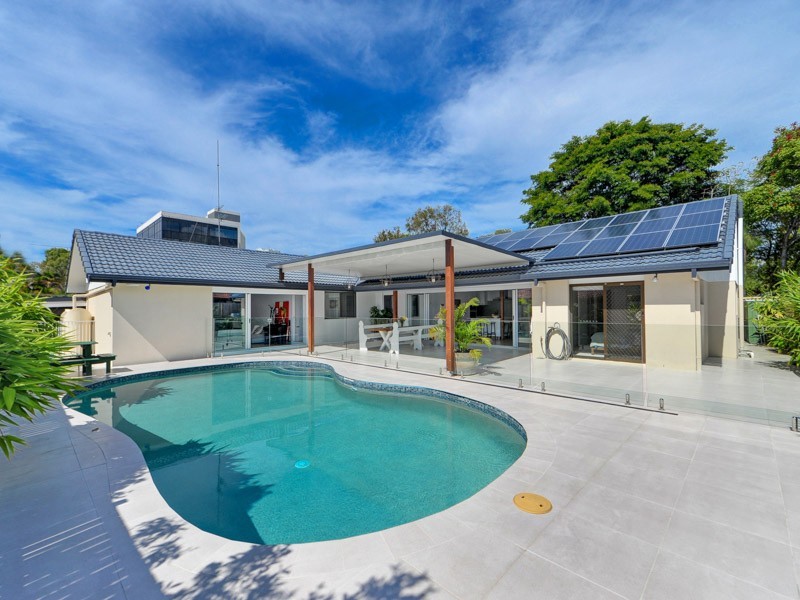 120 Upton Street, Bundall QLD 4217