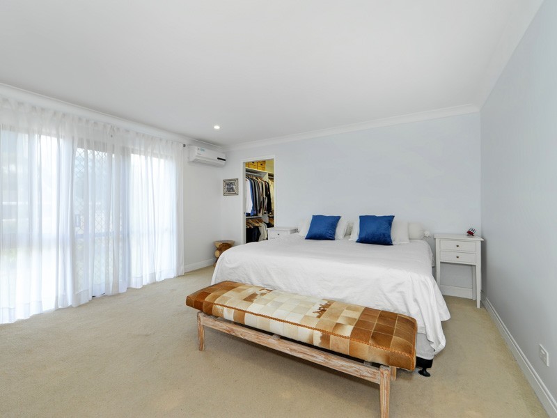 120 Upton Street, Bundall QLD 4217