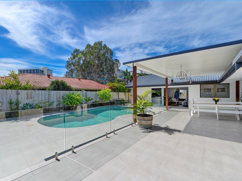 120 Upton Street, Bundall QLD 4217