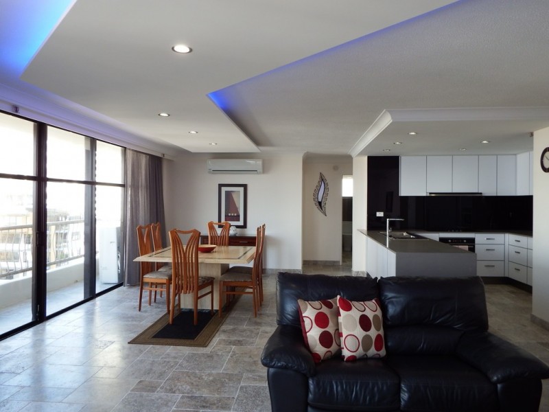 7E/1 Albert Ave”Beach Haven”, Broadbeach QLD 4218