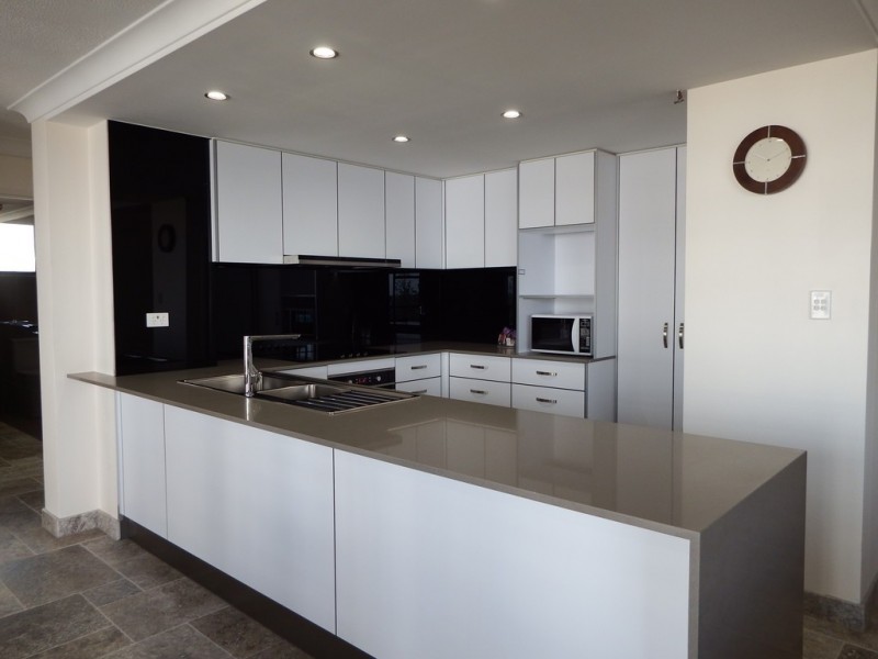 7E/1 Albert Ave”Beach Haven”, Broadbeach QLD 4218