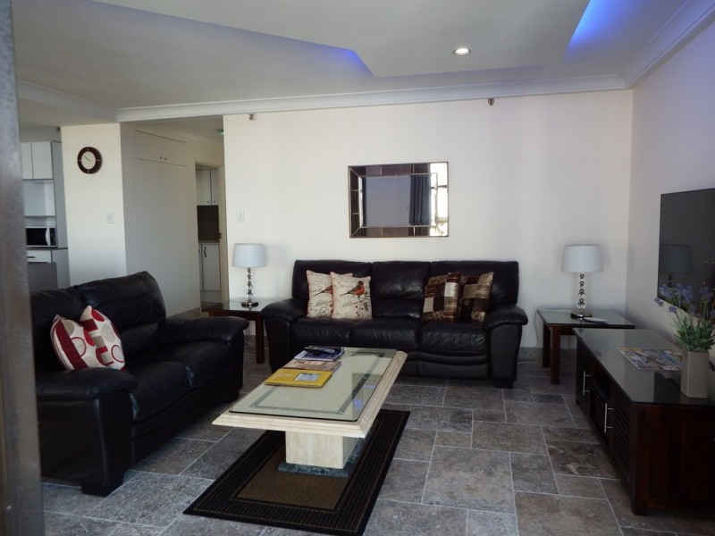 7E/1 Albert Ave”Beach Haven”, Broadbeach QLD 4218