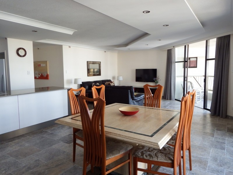 7E/1 Albert Ave”Beach Haven”, Broadbeach QLD 4218