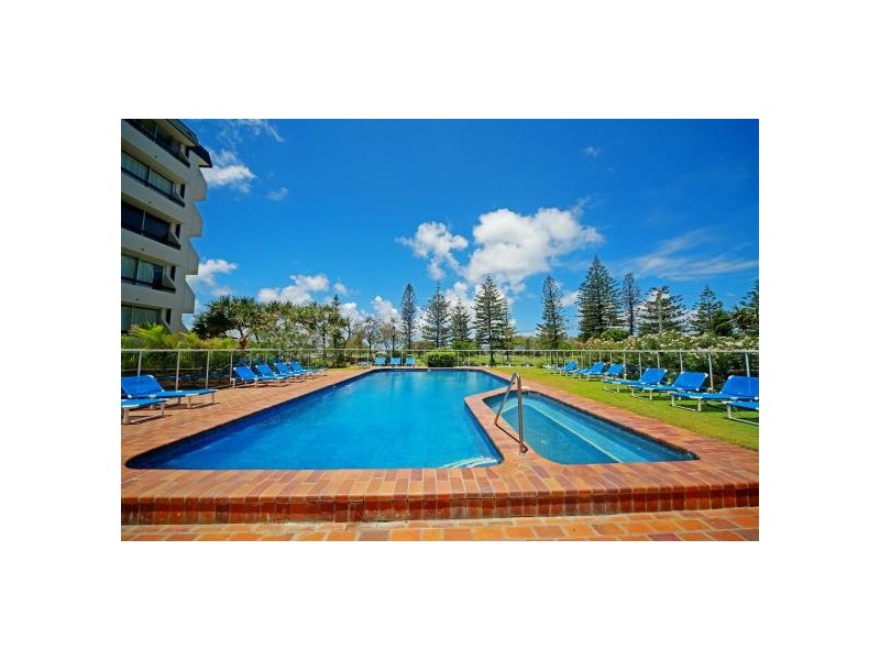 7E/1 Albert Ave”Beach Haven”, Broadbeach QLD 4218