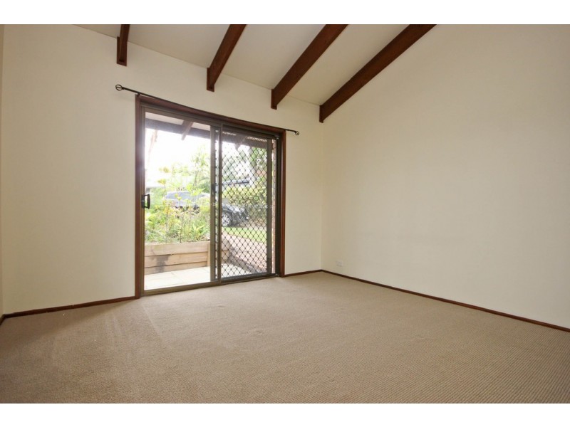 31 Wallabah Drive, Ashmore QLD 4214