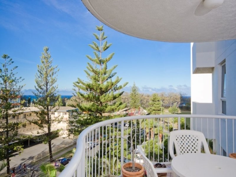 502/8 Philip Ave, Broadbeach QLD 4218