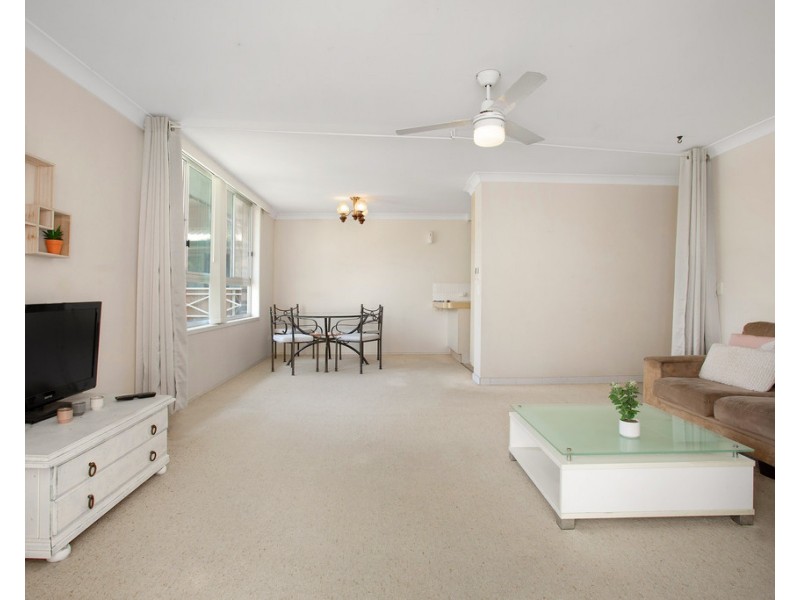 3/17 Second Avenue ‘Elouera Place’, Broadbeach QLD 4218