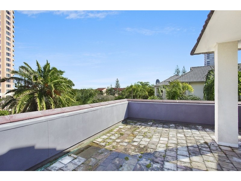 5 ‘Sunny-Lea’ 23 Federation Avenue, Broadbeach QLD 4218