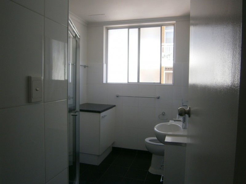 6/126 The Esplanade, Surfers Paradise QLD 4217